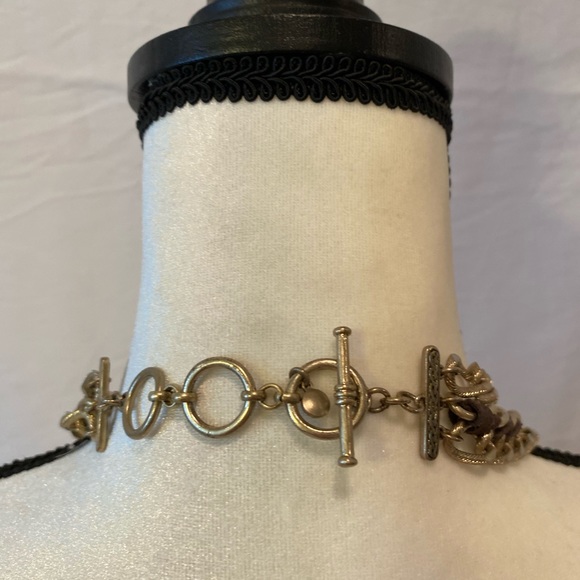 BEAUTIFUL 3 CHAIN BRUSHED GOLD NECKLACE w/ Adjustable Clasp - Picture 7 of 10